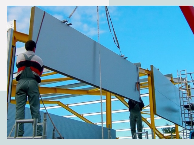 Монтаж сэндвич-панелей в Ачинске от 608 руб.